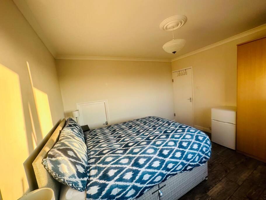 3 Bed Sky Apartment Se15 Peckham Лондон Екстериор снимка
